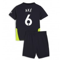 Camisa de Futebol Manchester City Nathan Ake #6 Equipamento Secundário Infantil 2024-25 Manga Curta (+ Calças curtas)